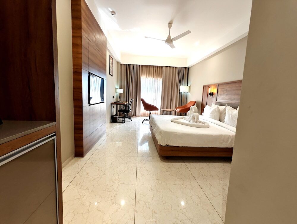 Джамнагар: The Sky Imperial Hotel Kailash