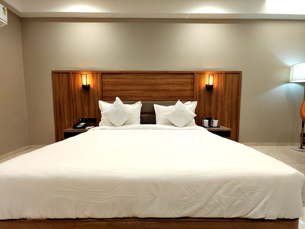 Джамнагар: The Sky Imperial Hotel Kailash