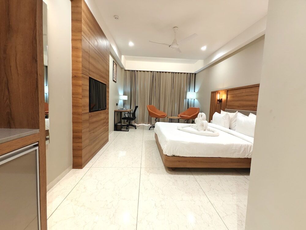 Джамнагар: The Sky Imperial Hotel Kailash