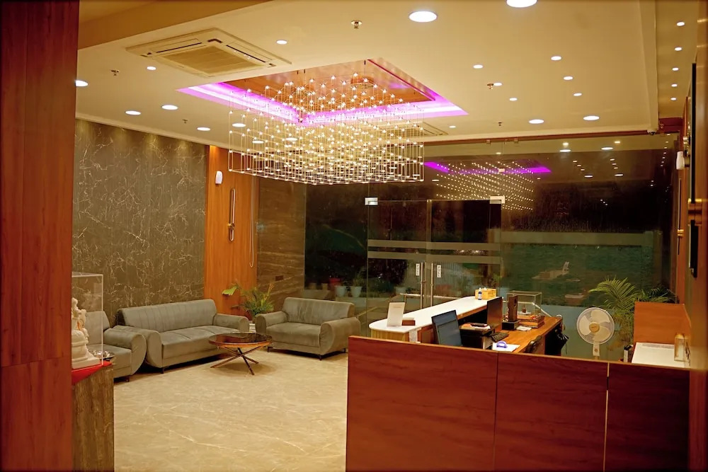Джамнагар: The Sky Imperial Hotel Kailash