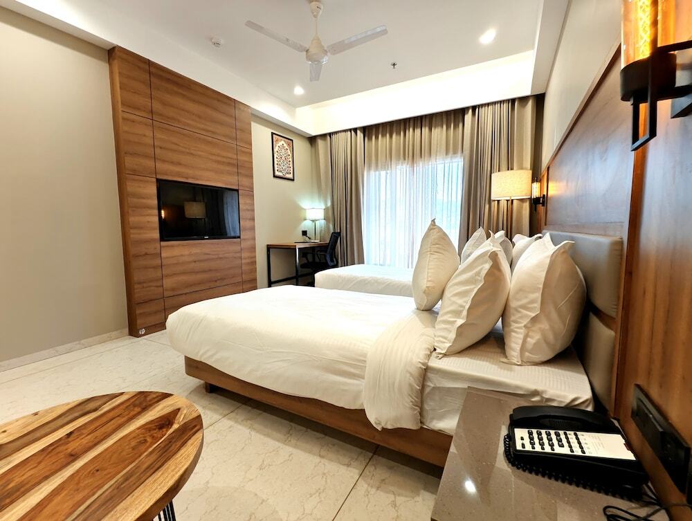 Джамнагар: The Sky Imperial Hotel Kailash