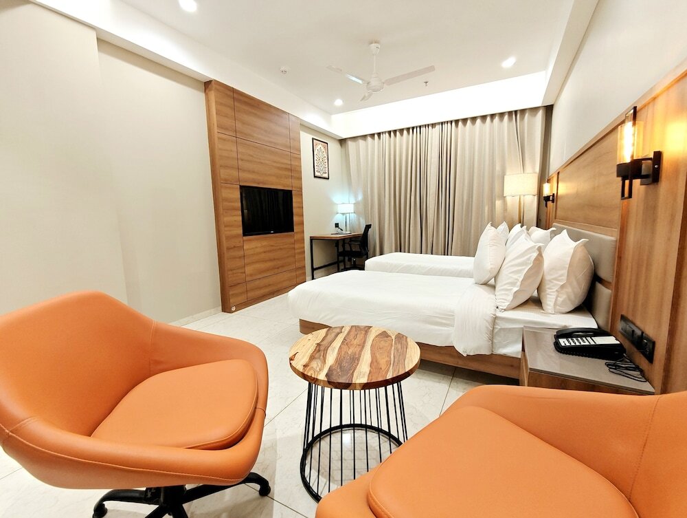 Джамнагар: The Sky Imperial Hotel Kailash