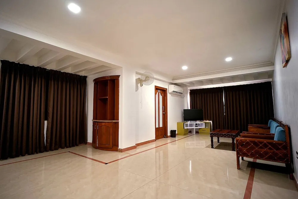 Панаджи: Alekhya Suites
