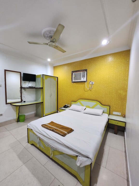Асансол: Hotel Priyanka International
