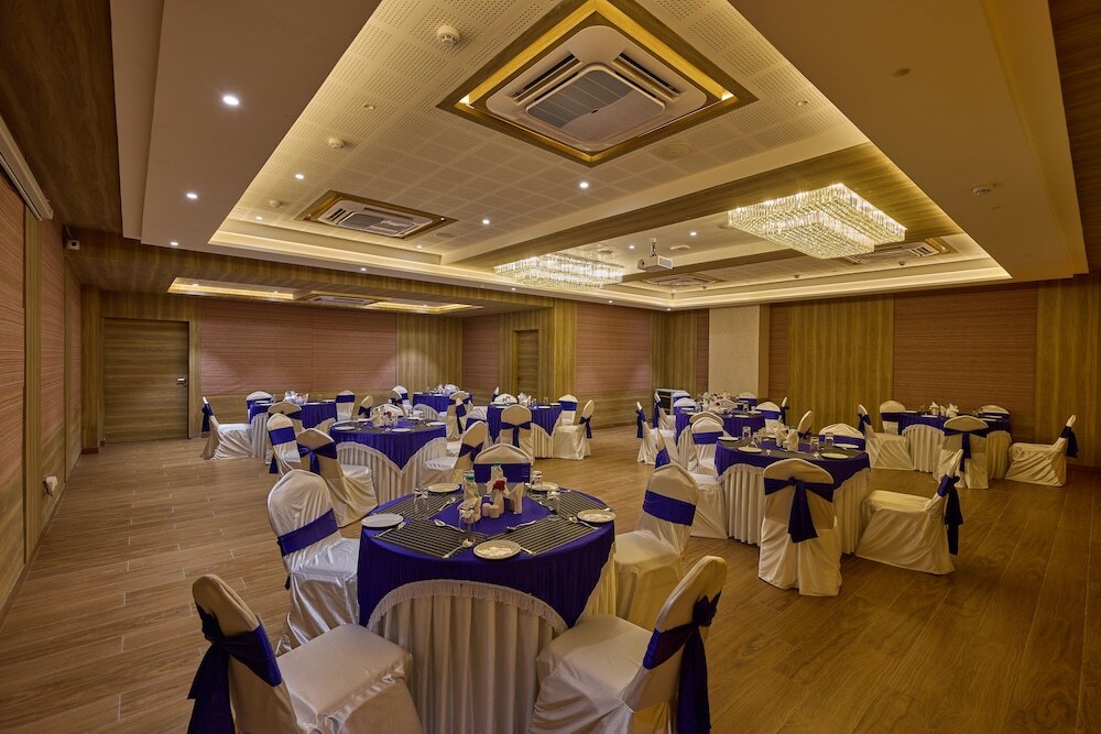 Хосур: Grand Continent Hosur A Sarovar Portico Affiliate Hotel