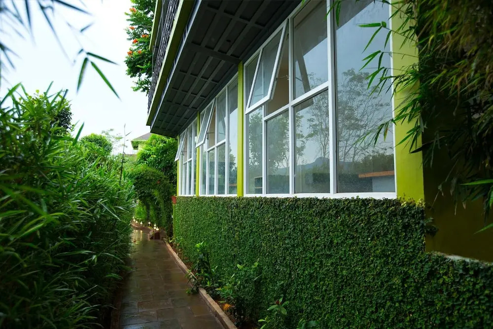 Вайтери: Amrezy Resort and Spa by Stride Wayanad