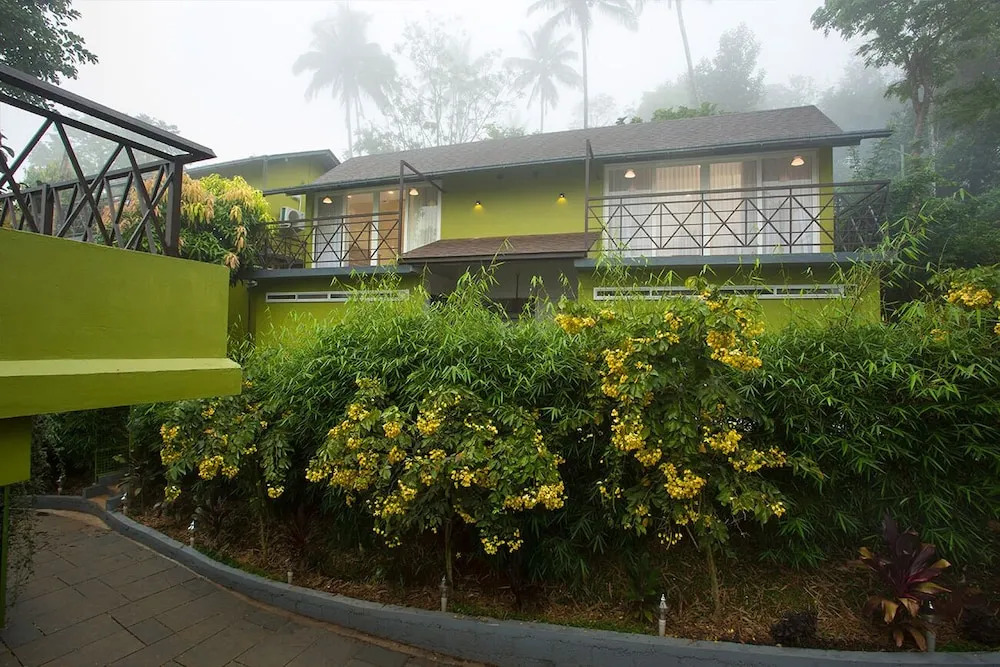 Вайтери: Amrezy Resort and Spa by Stride Wayanad