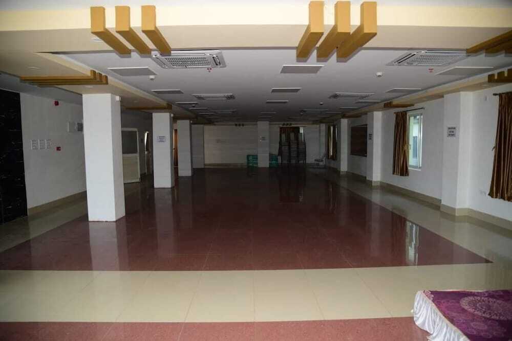 Бхубанешвар: Hotel AS Lagoon