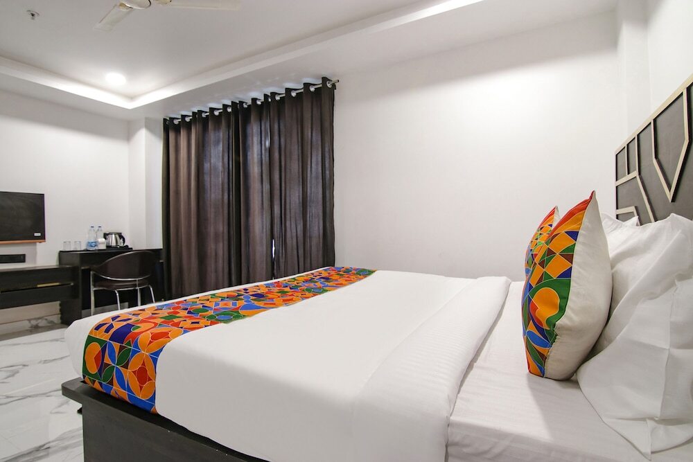 Нью-Дели: FabHotel Greysky
