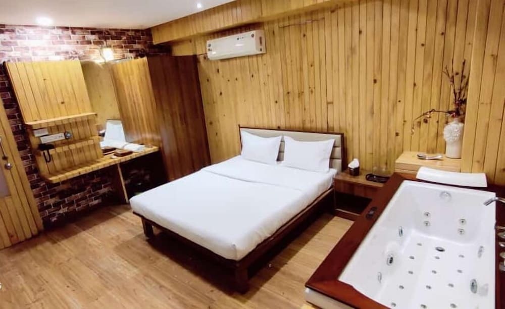 Сурат: Hotel Global