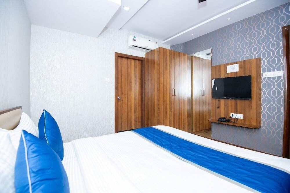 Сурат: Hotel Global