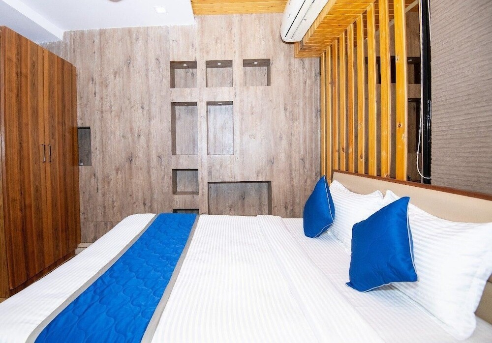 Сурат: Hotel Global