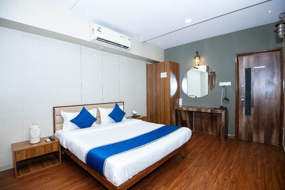 Сурат: Hotel Global