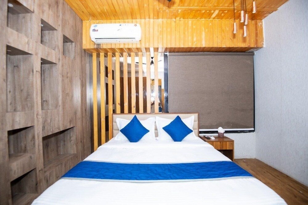 Сурат: Hotel Global