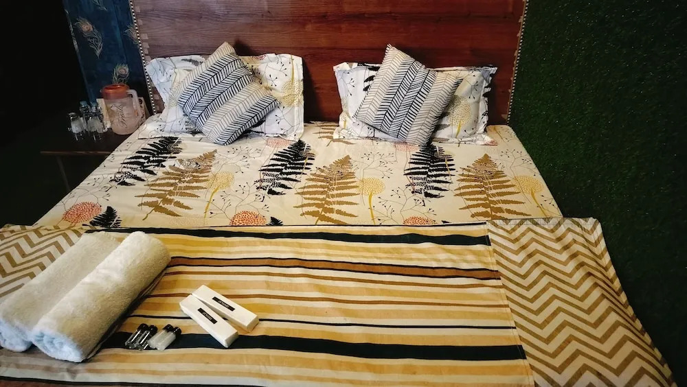 Кангра: Hotel Nirbana Heights