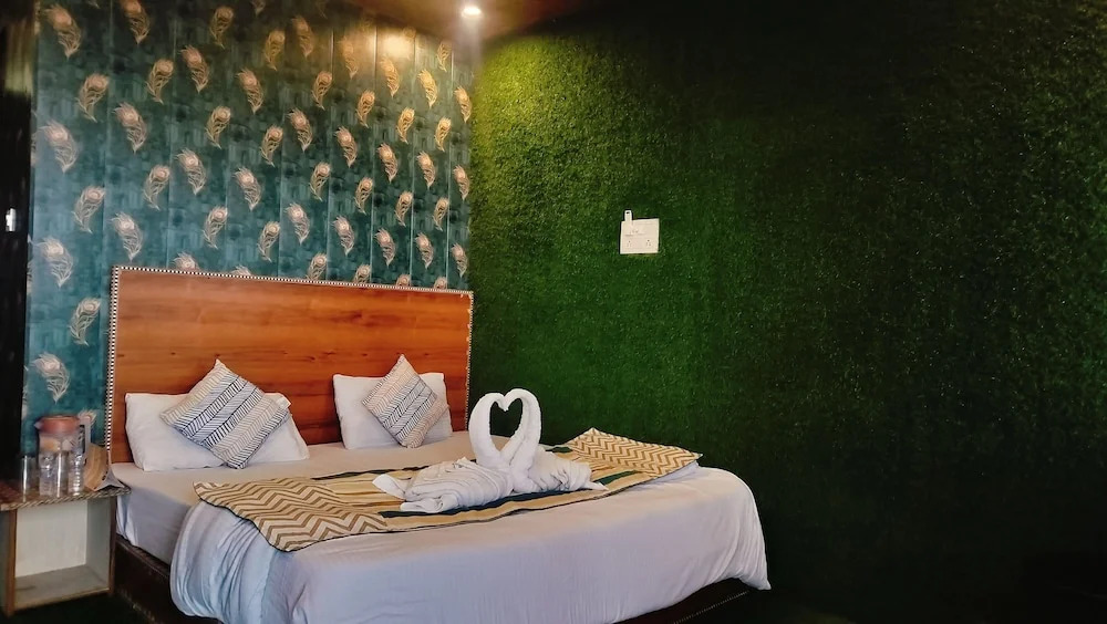 Кангра: Hotel Nirbana Heights