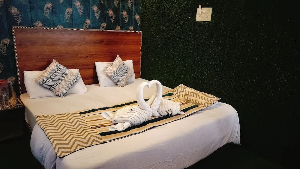 Кангра: Hotel Nirbana Heights
