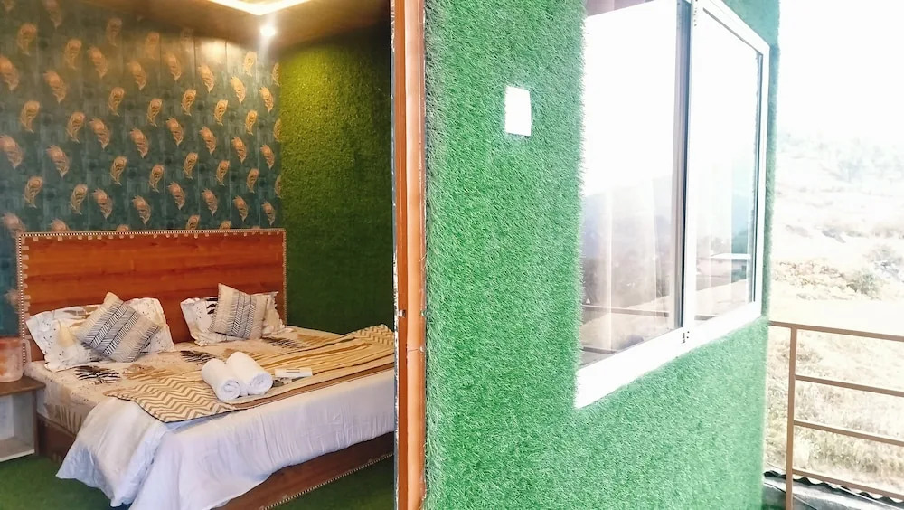 Кангра: Hotel Nirbana Heights