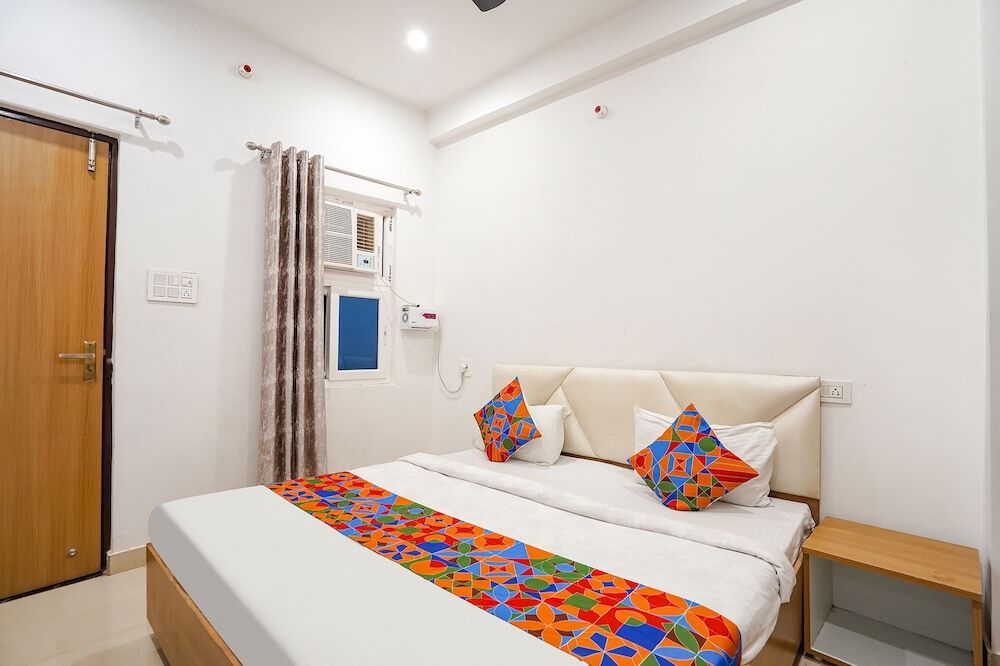 Варанаси: Fabhotel Sk Residency
