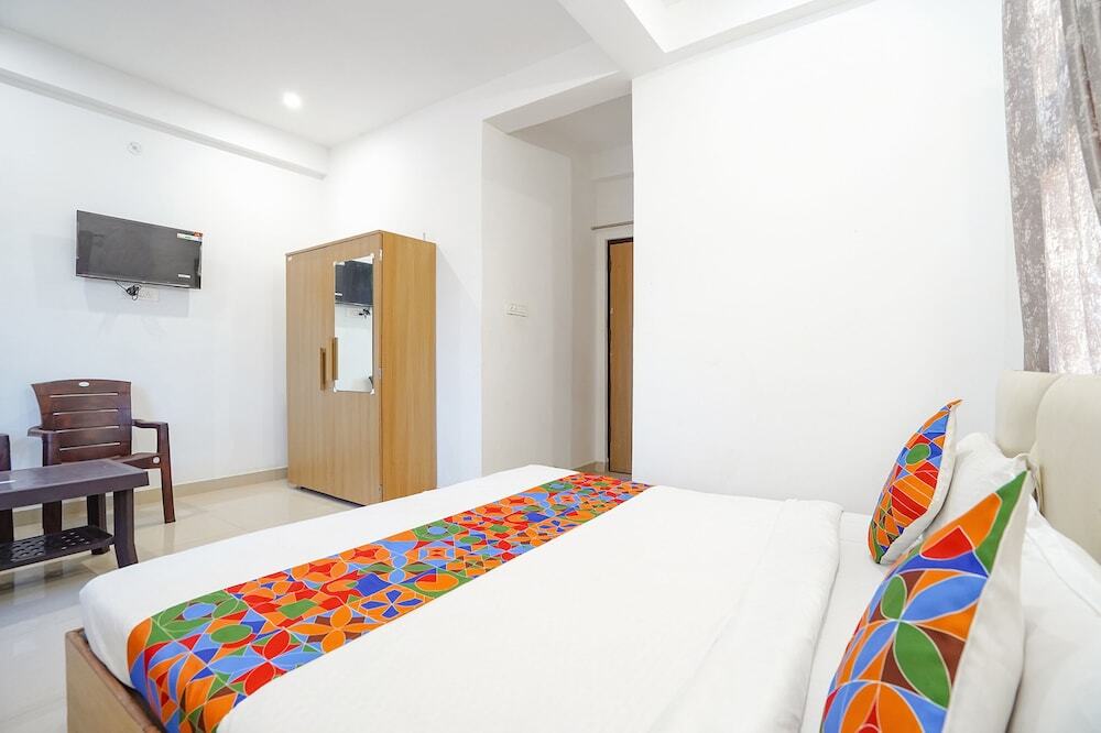 Варанаси: Fabhotel Sk Residency