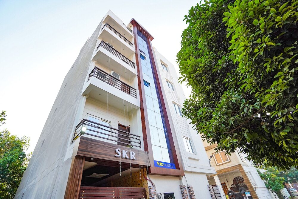 Варанаси: Fabhotel Sk Residency