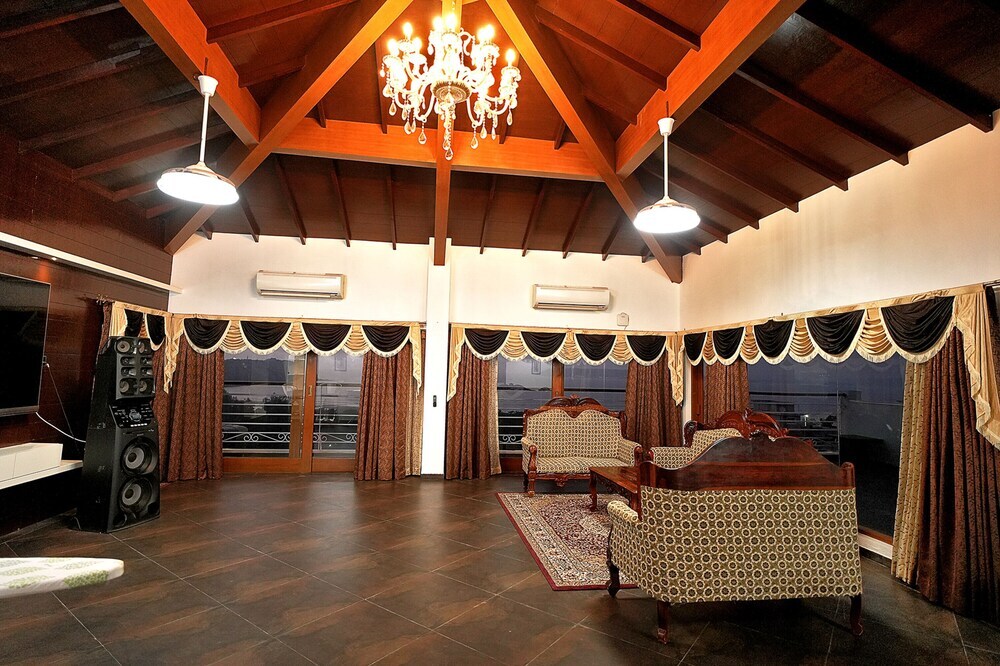 Панаджи: Fabhotel Prime Alekhya Suites