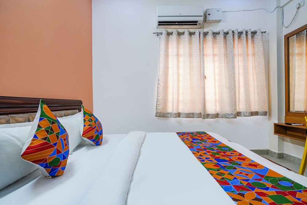 Хидерабад: Fabhotel Q Suites