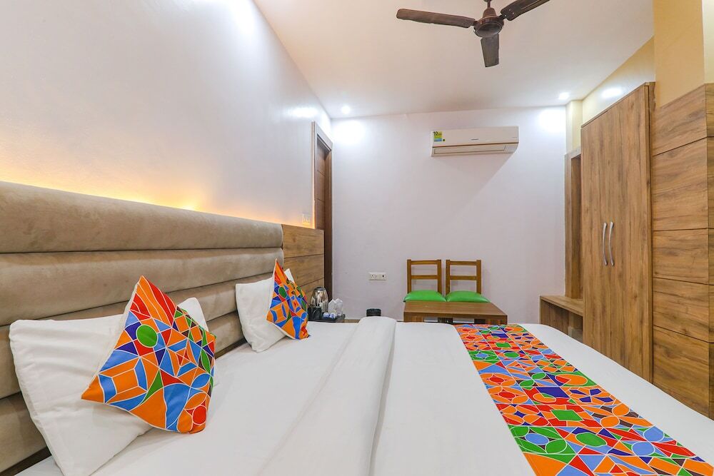 Лакхнау: Fabhotel The Crestelia