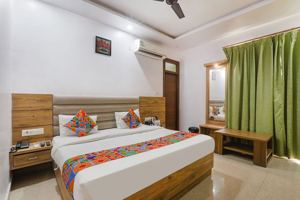 Лакхнау: Fabhotel The Crestelia