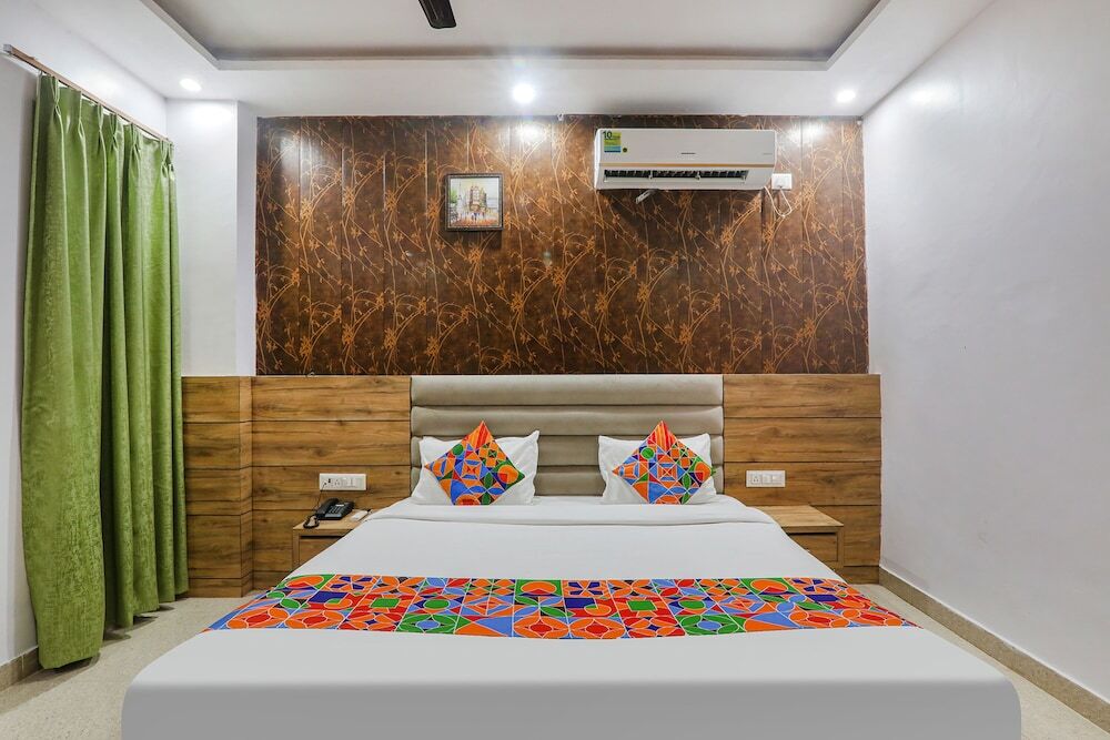 Лакхнау: Fabhotel The Crestelia