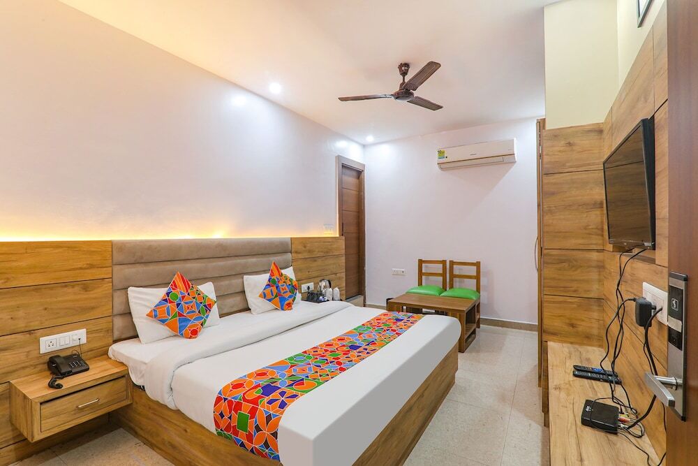 Лакхнау: Fabhotel The Crestelia