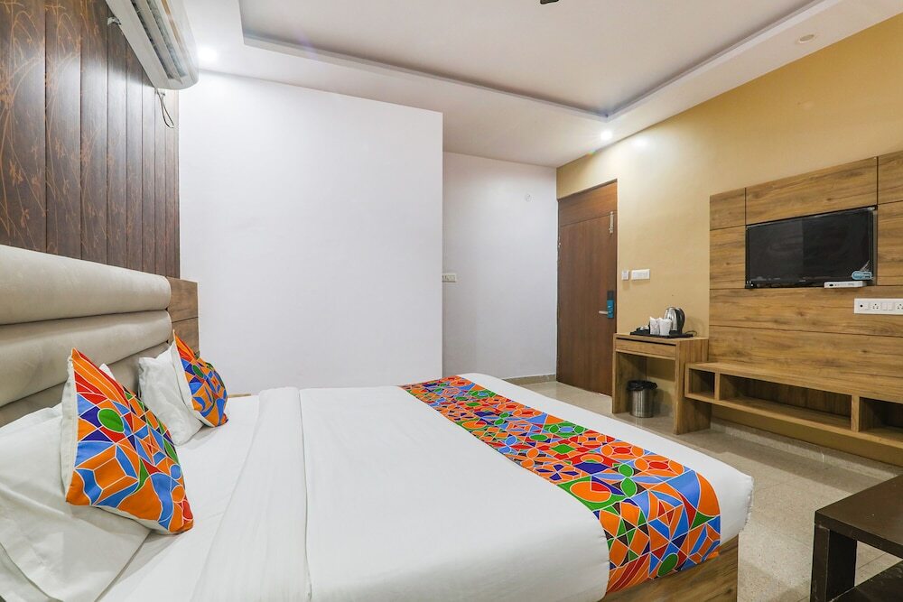 Лакхнау: Fabhotel The Crestelia
