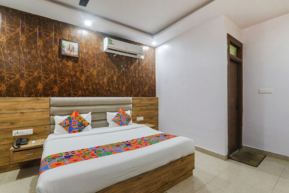 Лакхнау: Fabhotel The Crestelia
