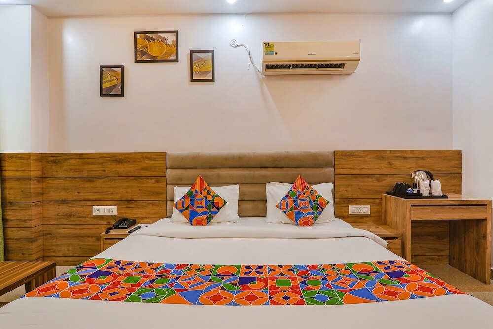Лакхнау: Fabhotel The Crestelia