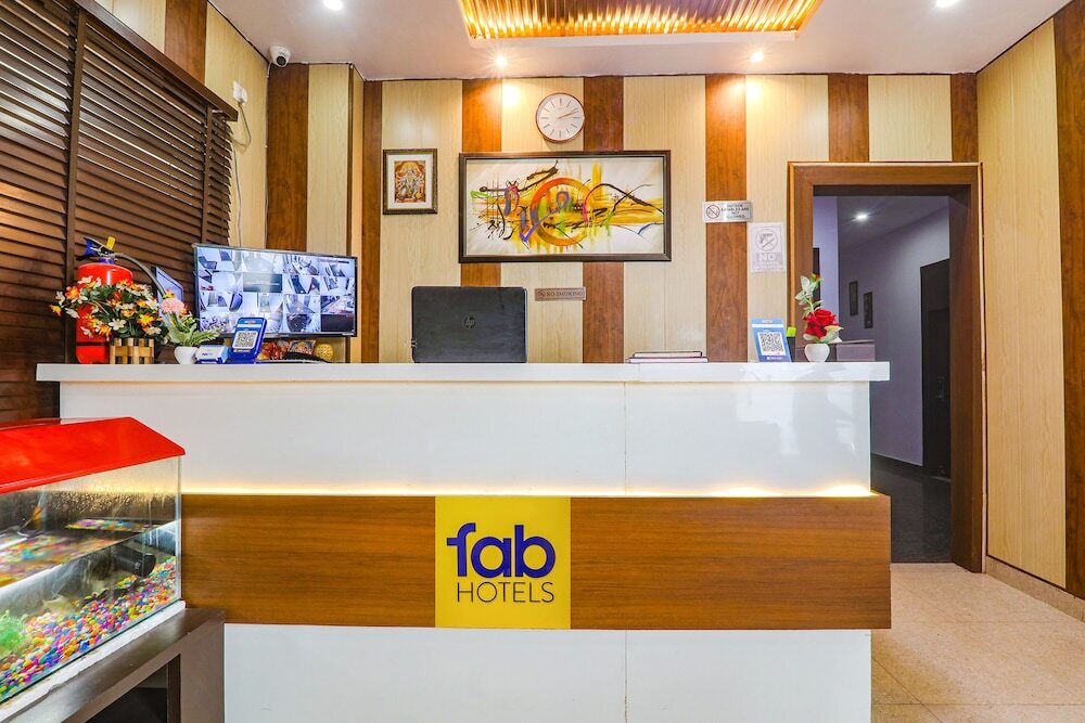 Лакхнау: Fabhotel The Crestelia