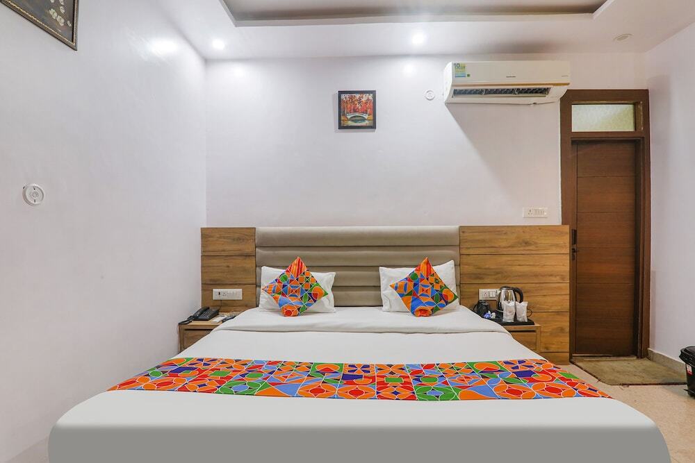 Лакхнау: Fabhotel The Crestelia