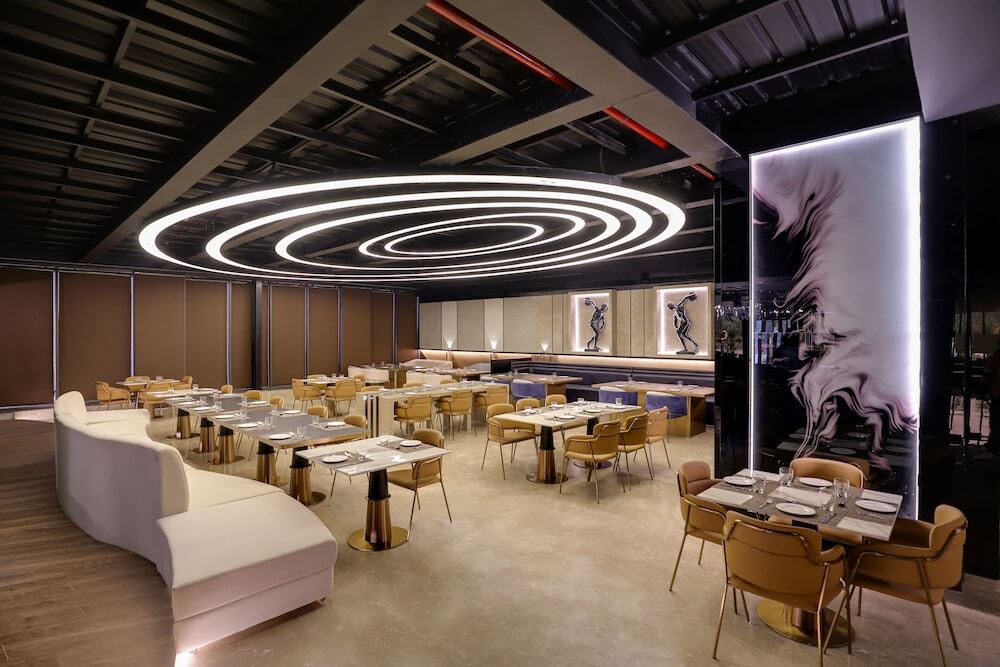Ханзи: Lemon Tree Hotel Hisar