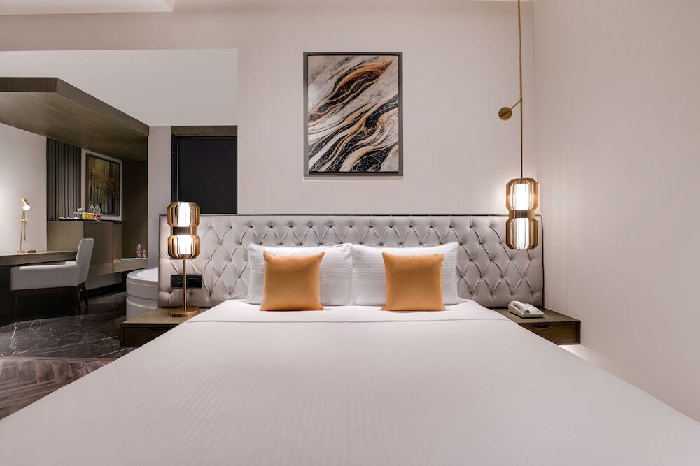 Ханзи: Lemon Tree Hotel Hisar