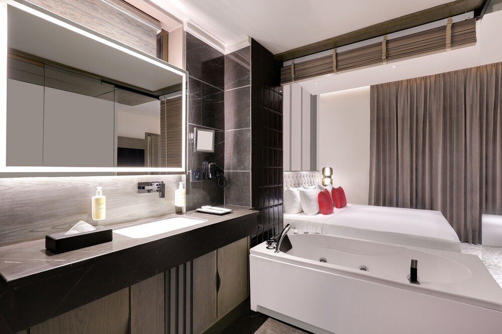 Ханзи: Lemon Tree Hotel Hisar