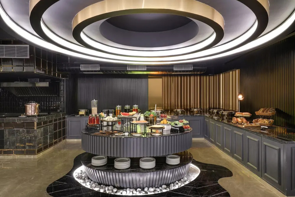 Ханзи: Lemon Tree Hotel Hisar