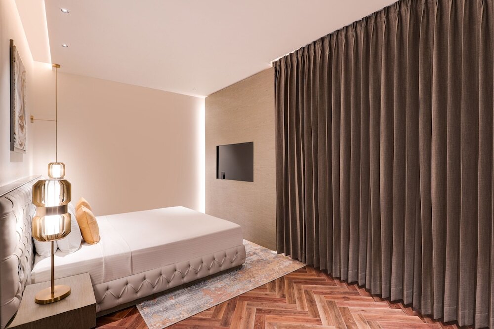 Ханзи: Lemon Tree Hotel Hisar