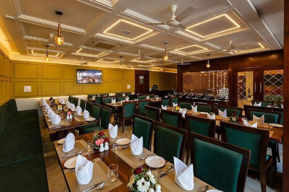 Джодхпур: Five Elements Hotels Mertiya Residency