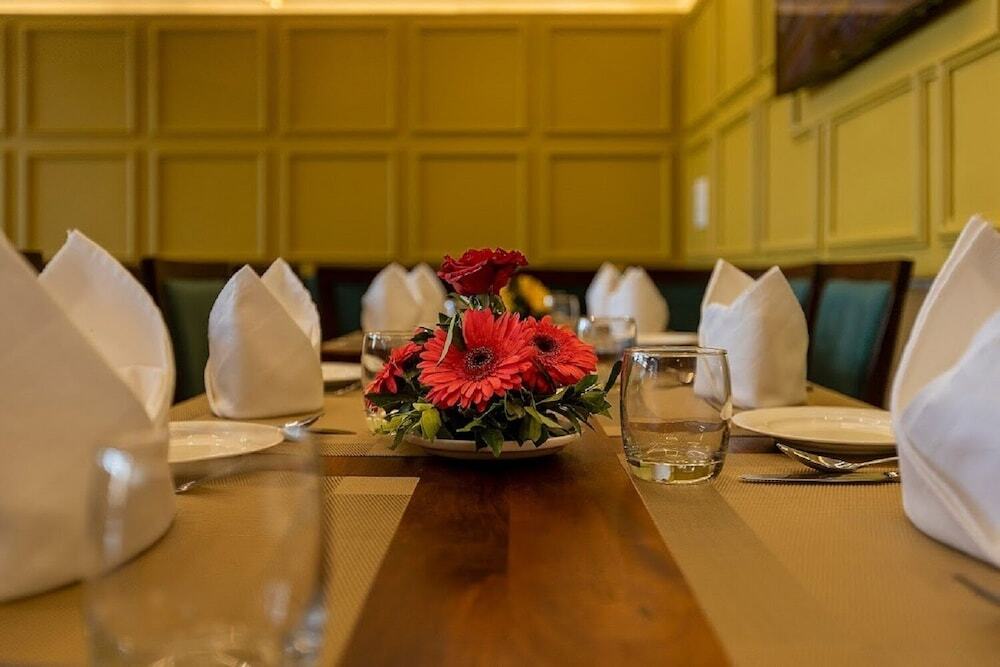 Джодхпур: Five Elements Hotels Mertiya Residency