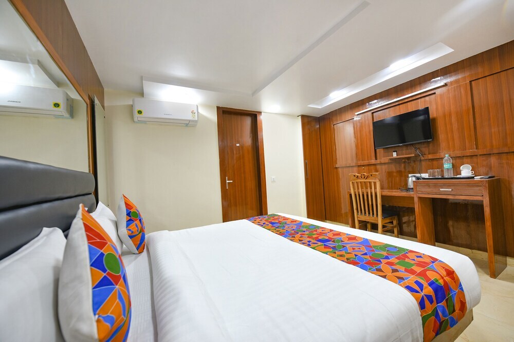Нью-Дели: Fabhotel Mona International