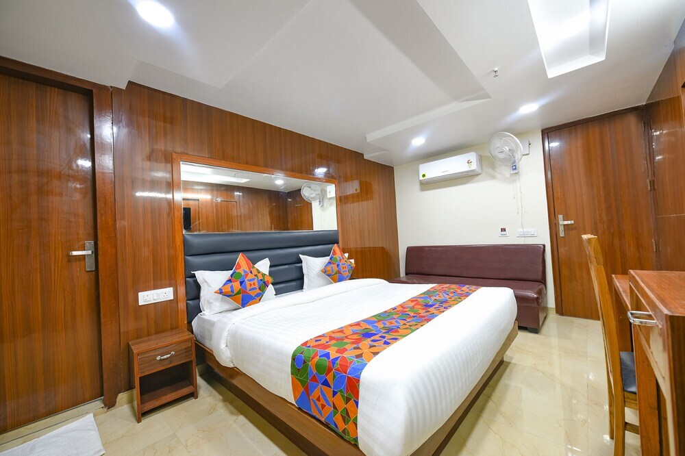 Нью-Дели: Fabhotel Mona International