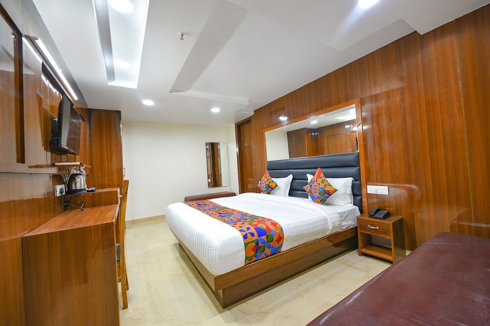 Нью-Дели: Fabhotel Mona International