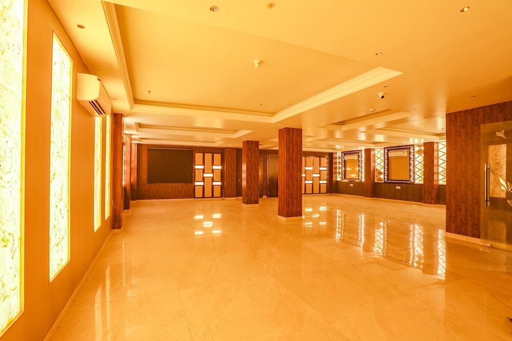 Канпур: Fabhotel Prime Swarn Bhoomi