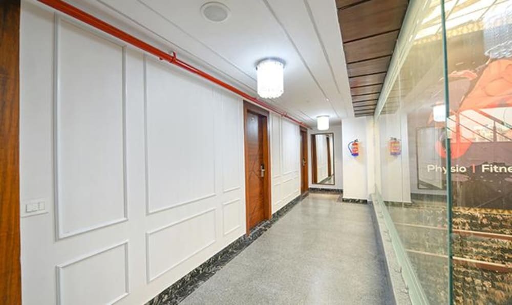 Нью-Дели: Fabhotel Prime Dev Palace