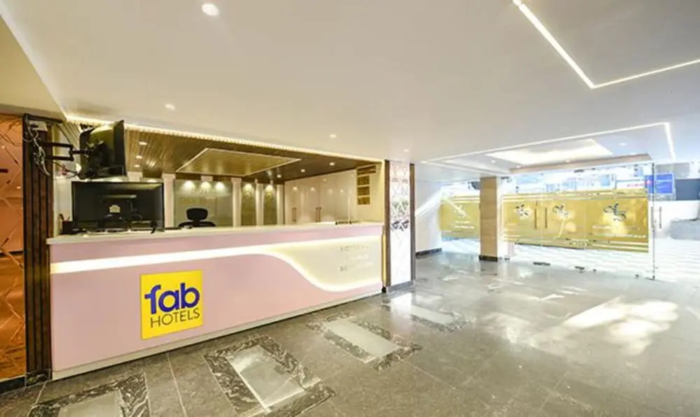 Нью-Дели: Fabhotel Prime Dev Palace