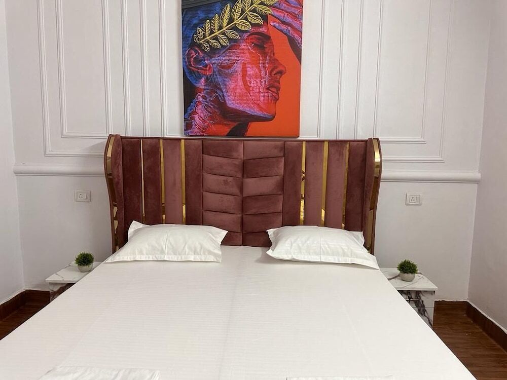 Нойда: Hotel Grand Omasha